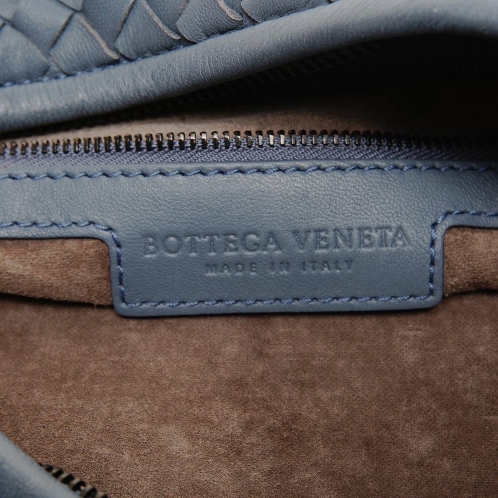 Bottega Veneta Intrecciato Hobo Leather Shoulder Bag in Gray - Picture 9 of 12